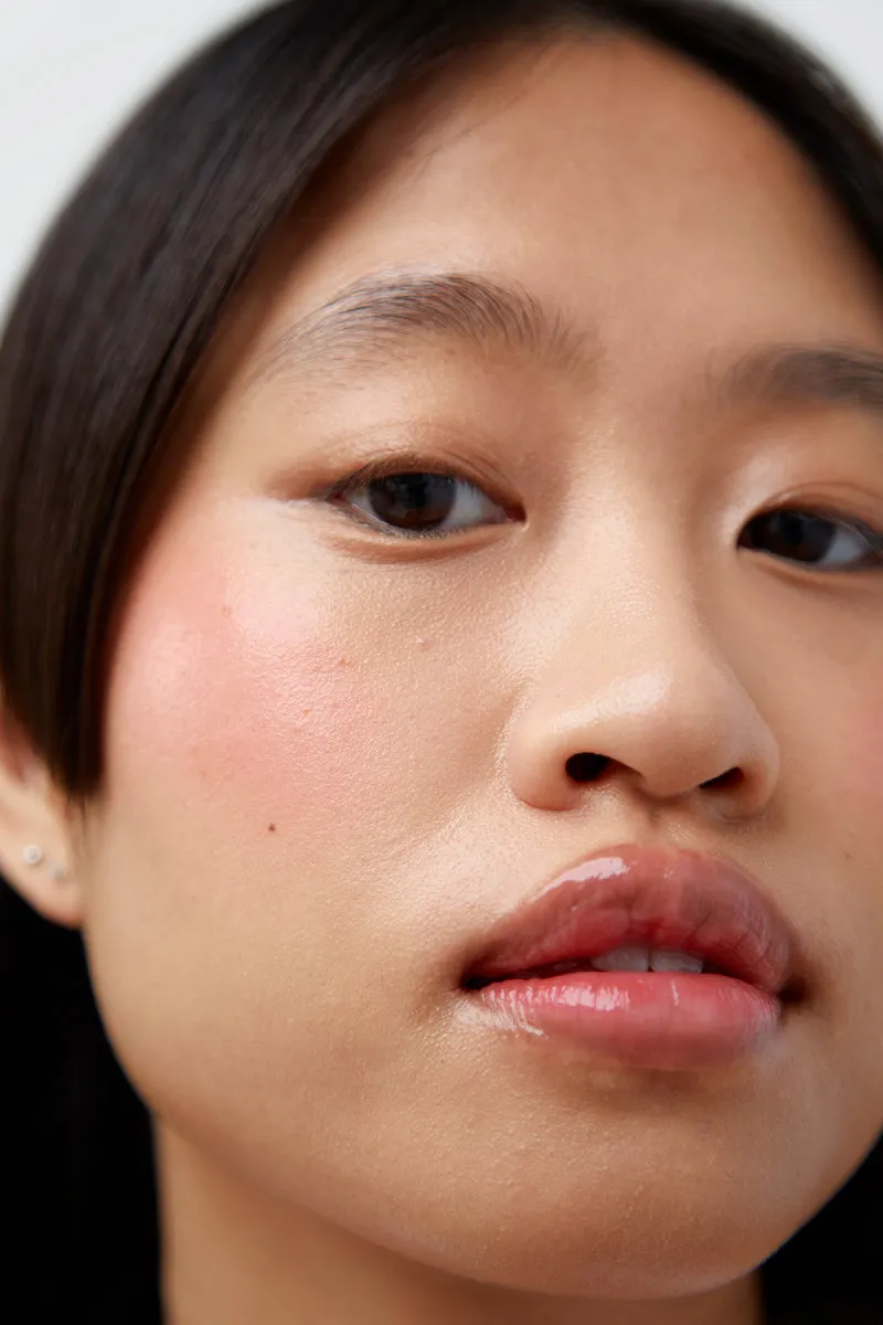 Glassy pH-Reactive Formula Blush