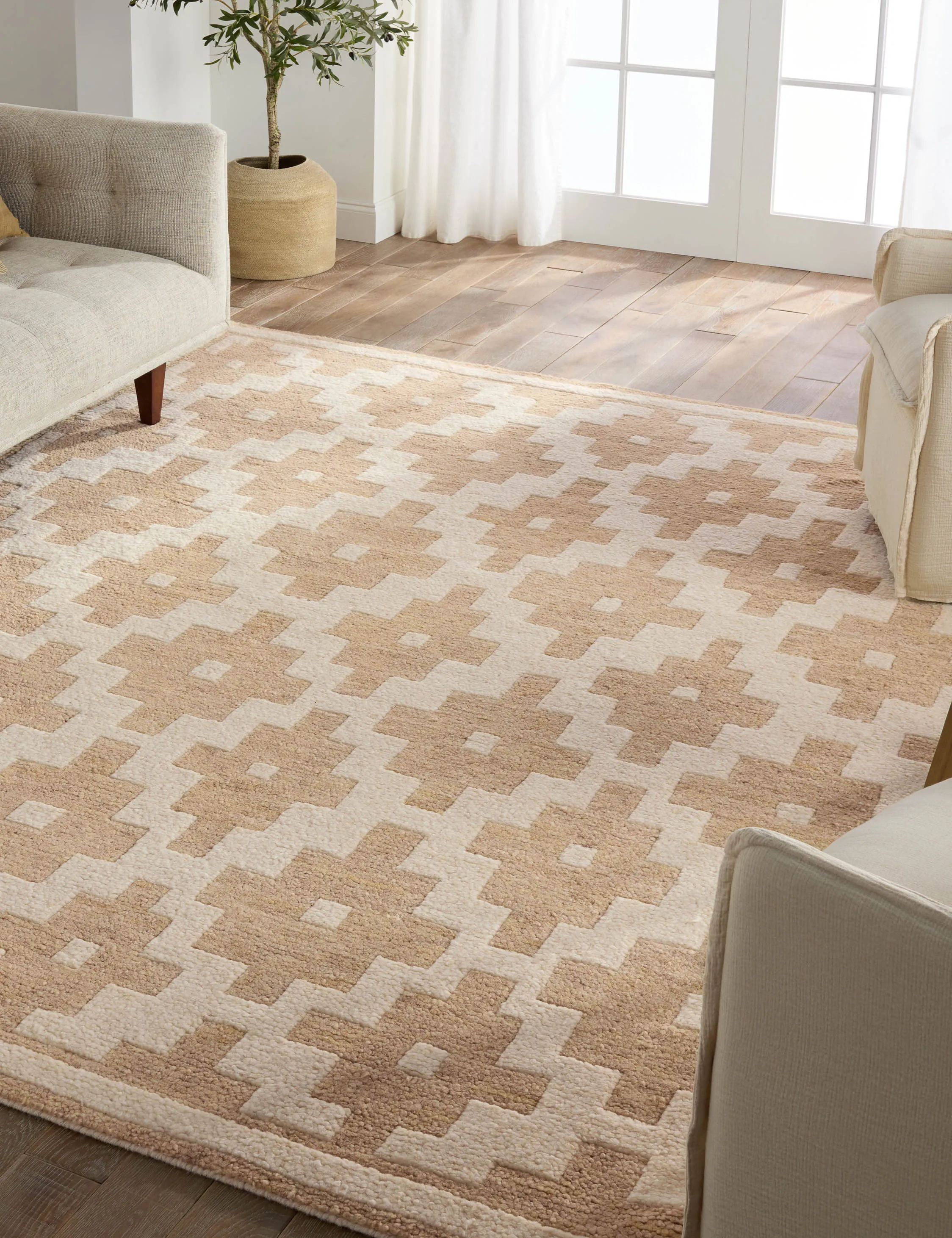 Rosabel Hand-Knotted Wool Rug